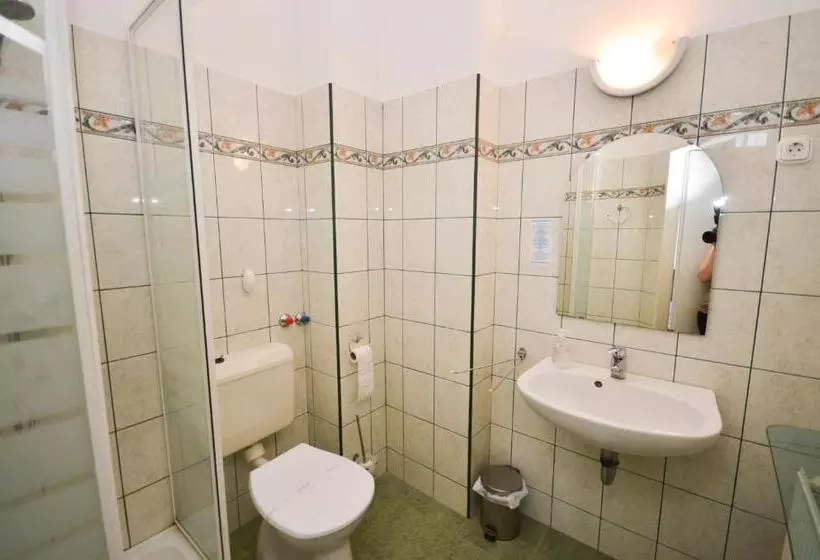 Fotos del hotel Broadway City Guesthouse:  14