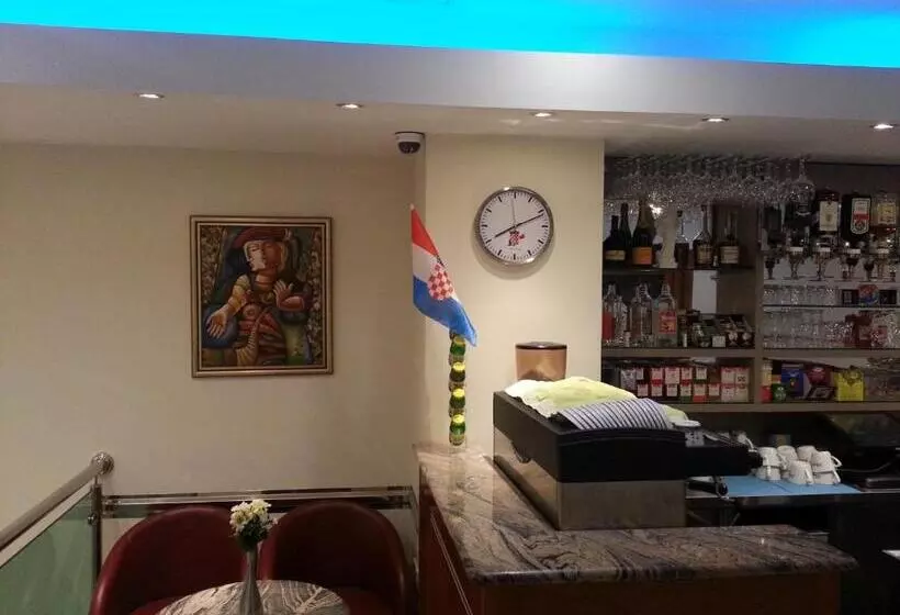 Fotos del hotel Croatia:  17