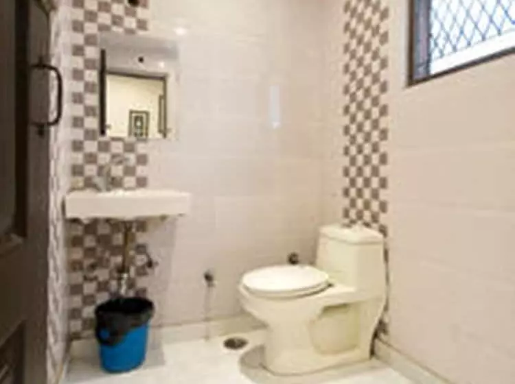 Fotos del hotel Spot Inn Hostel:  12