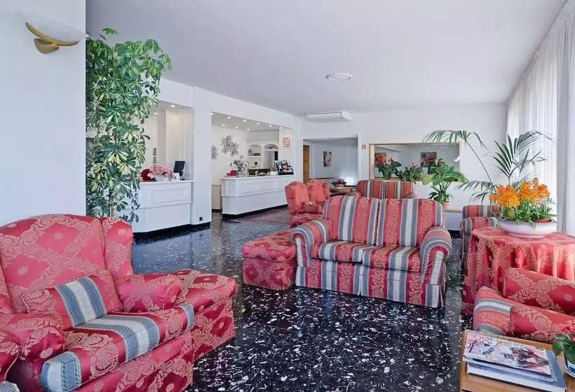 Fotos del hotel Ariston Montecarlo:  2