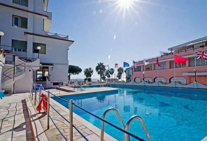 Fotos del hotel Ariston Montecarlo:  3