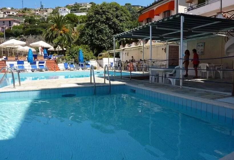 Fotos del hotel Ariston Montecarlo:  18