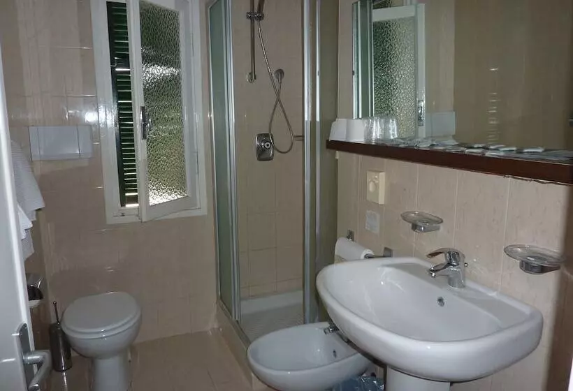 Fotos del hotel Ariston Montecarlo:  17