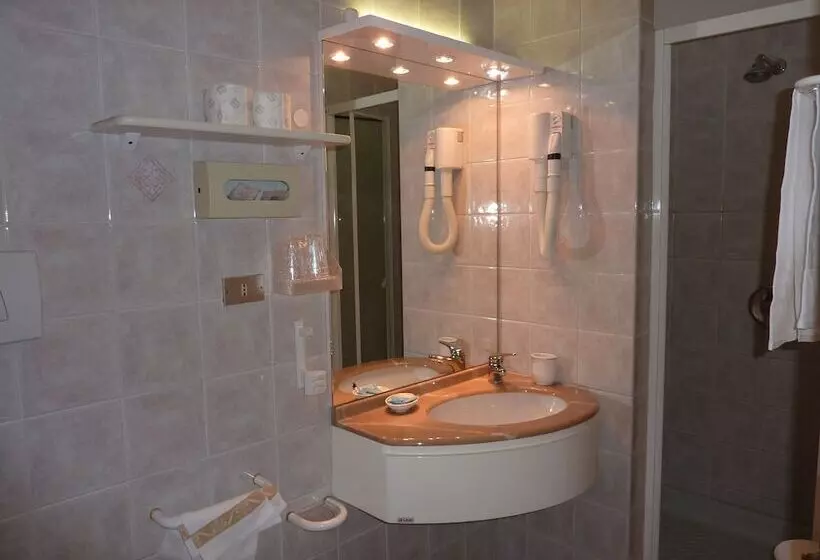 Fotos del hotel Ariston Montecarlo:  23