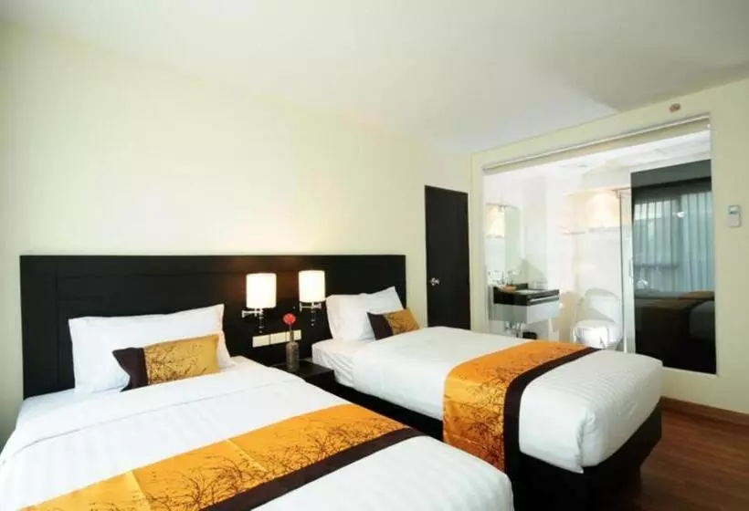 Fotos del hotel Boss Suites Nana:  7