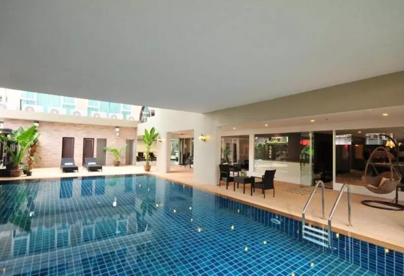 Fotos del hotel Boss Suites Nana:  8