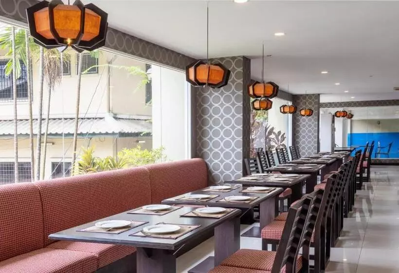 Fotos del hotel Boss Suites Nana:  10