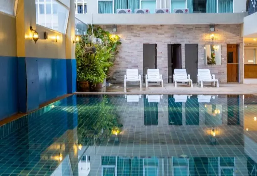 Fotos del hotel Boss Suites Nana:  13