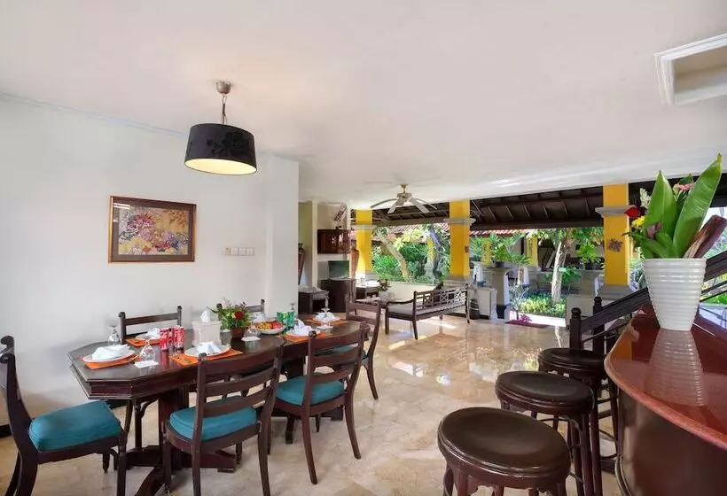 Fotos del hotel Royal Tunjung Bali:  25