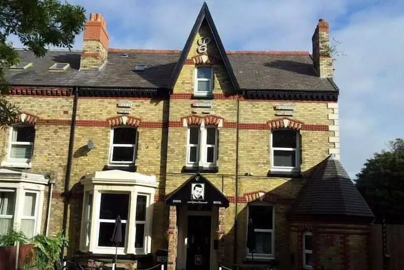 Fotos del hotel Stanley Park Hotel:  5