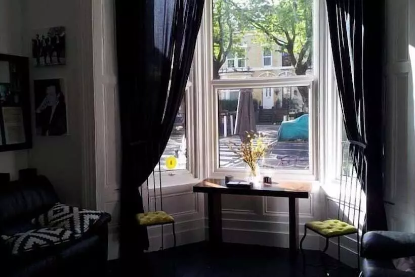 Fotos del hotel Stanley Park Hotel:  11