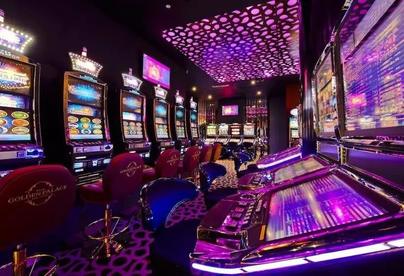 Fotos del hotel Golden Palace Batumi  & Casino:  23