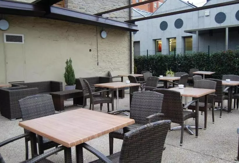 Fotos del hotel Araba:  17