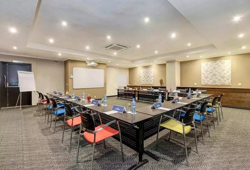 Fotos del hotel Protea Hotel By Marriott Lusaka Tower:  10