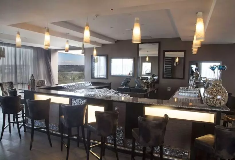 Fotos del hotel Protea Hotel By Marriott Lusaka Tower:  11