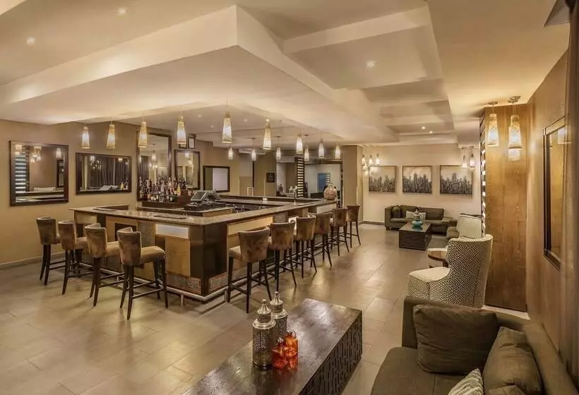 Fotos del hotel Protea Hotel By Marriott Lusaka Tower:  5