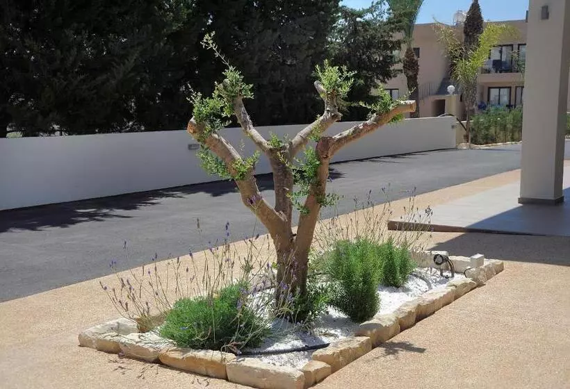 Fotos del hotel Nelia Gardens:  2