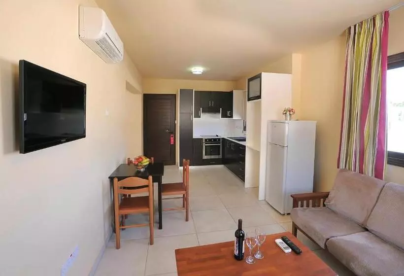 Fotos del hotel Nelia Gardens:  9