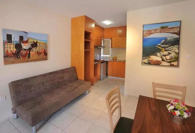 Fotos del hotel Nelia Gardens:  6