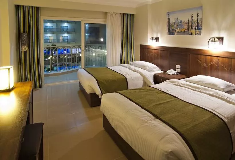 Fotos del hotel Royal Star Beach Resort:  2