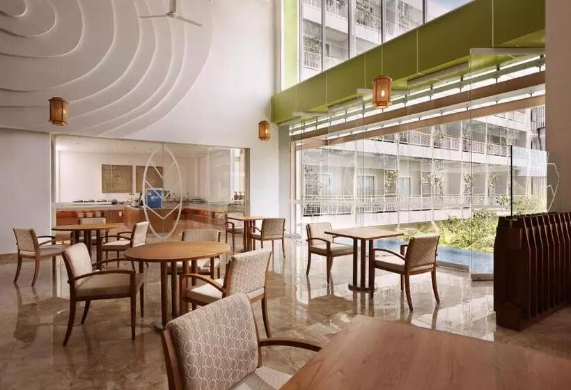 Fotos del hotel Holiday Inn Express Bali Raya Kuta:  2