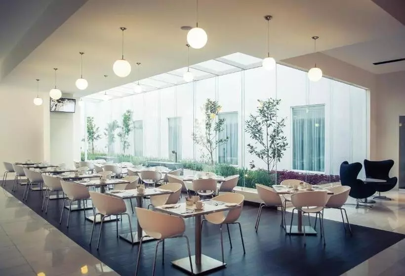 Fotos del hotel Fiesta Inn Plaza Central Aeropuerto:  4