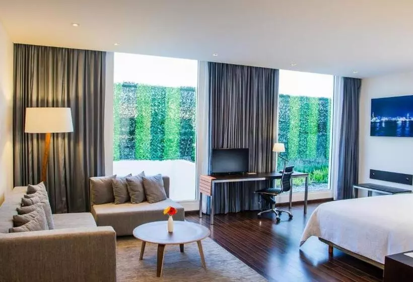 Fotos del hotel Fiesta Inn Plaza Central Aeropuerto:  2