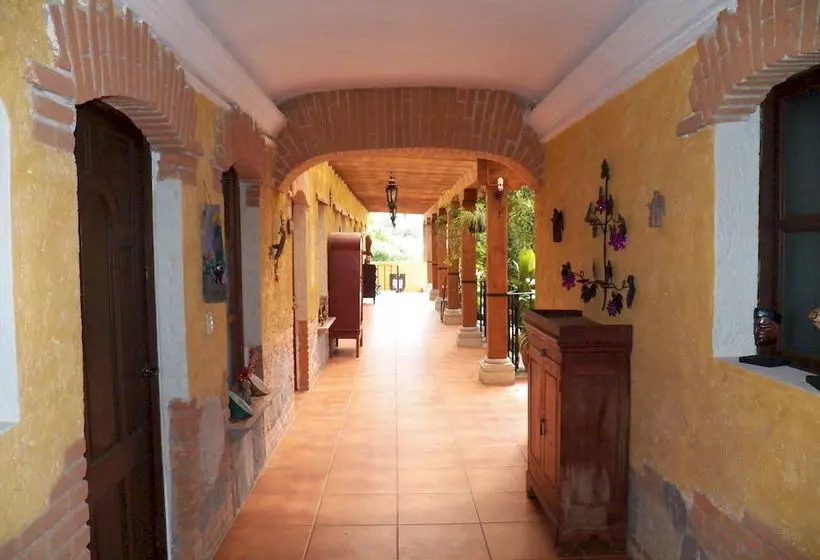 Fotos del hotel Euromaya Suites:  2