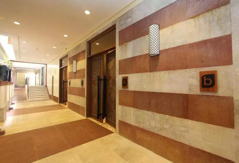 Fotos del hotel Crown Regency Beach Resort:  21