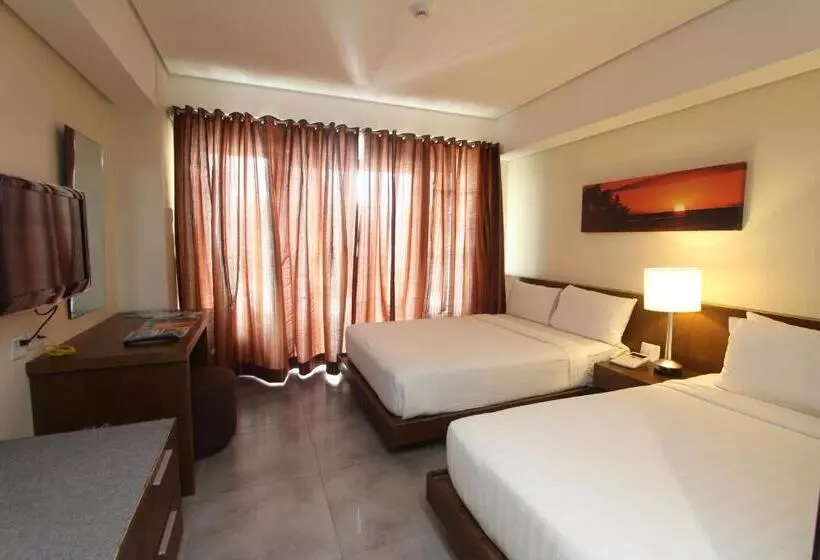 Fotos del hotel Crown Regency Beach Resort:  3