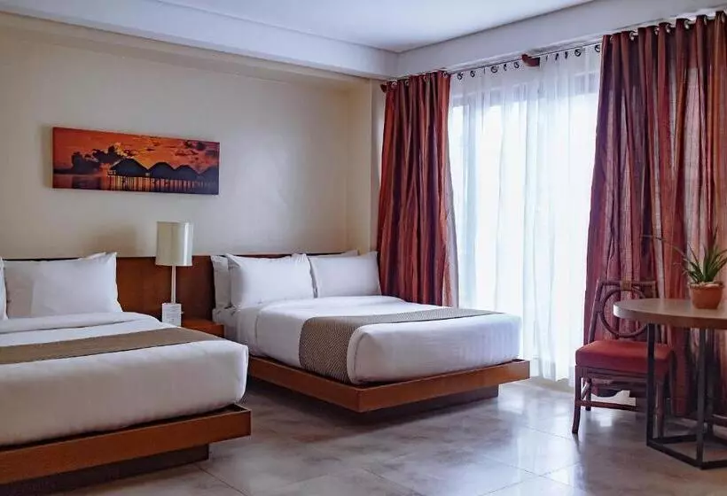 Fotos del hotel Crown Regency Beach Resort:  20