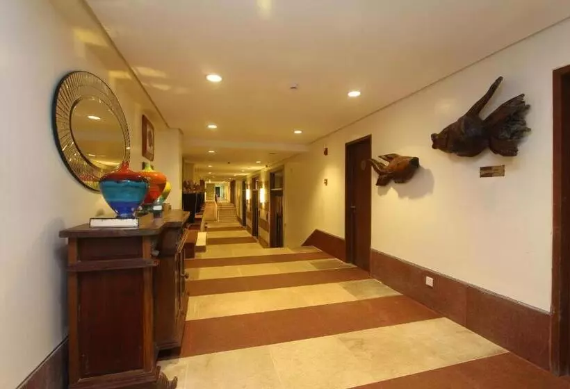 Fotos del hotel Crown Regency Beach Resort:  5