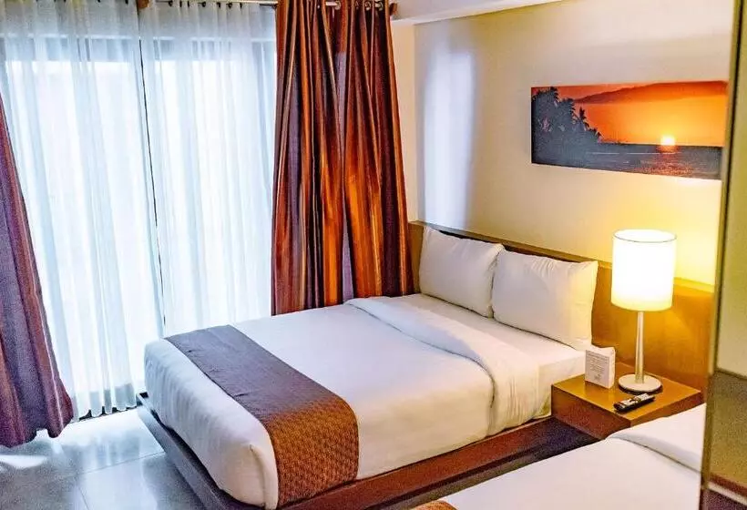 Fotos del hotel Crown Regency Beach Resort:  12