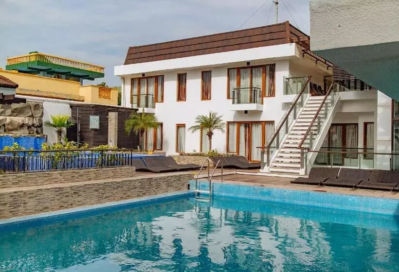 Fotos del hotel Crown Regency Beach Resort:  11