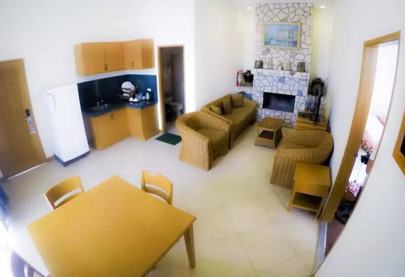 Fotos del hotel The Golden Pine:  21