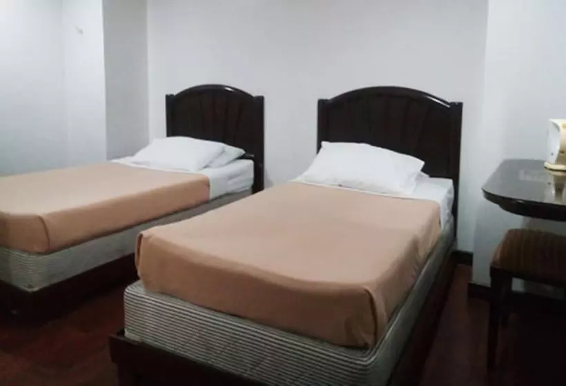 Fotos del hotel The Golden Pine:  12