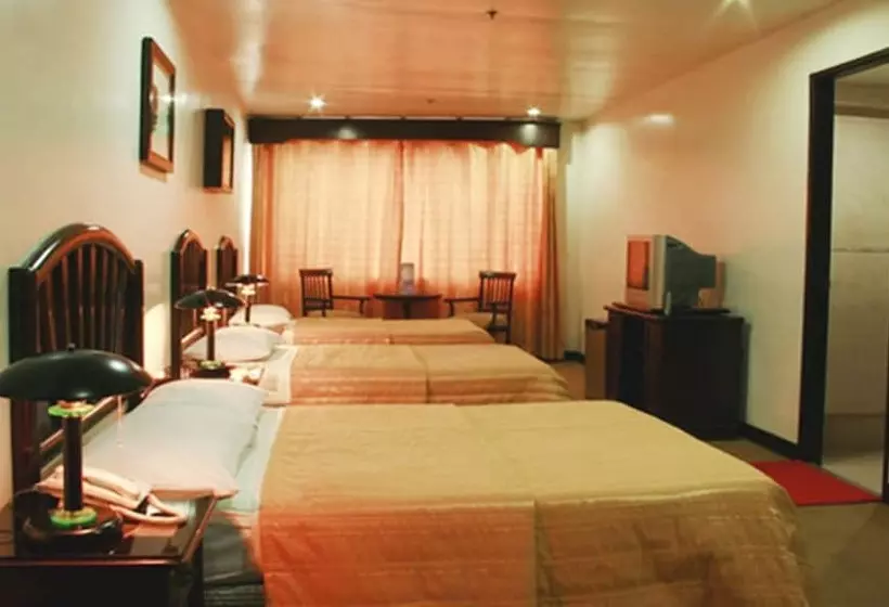 Fotos del hotel The Golden Pine:  13