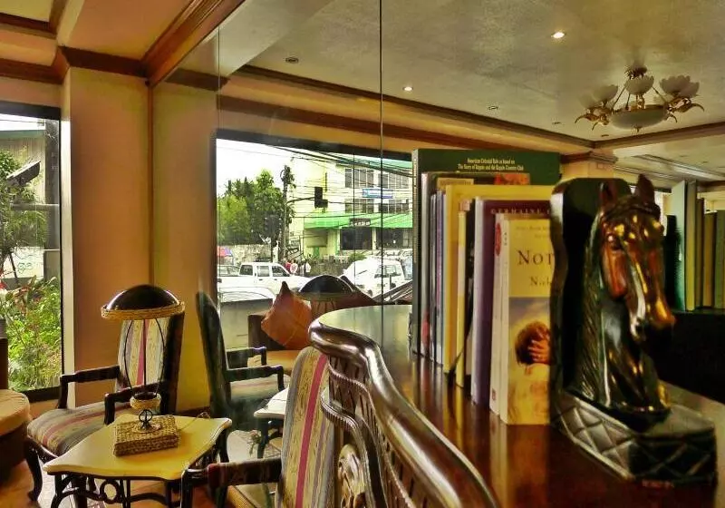 Fotos del hotel The Golden Pine:  4