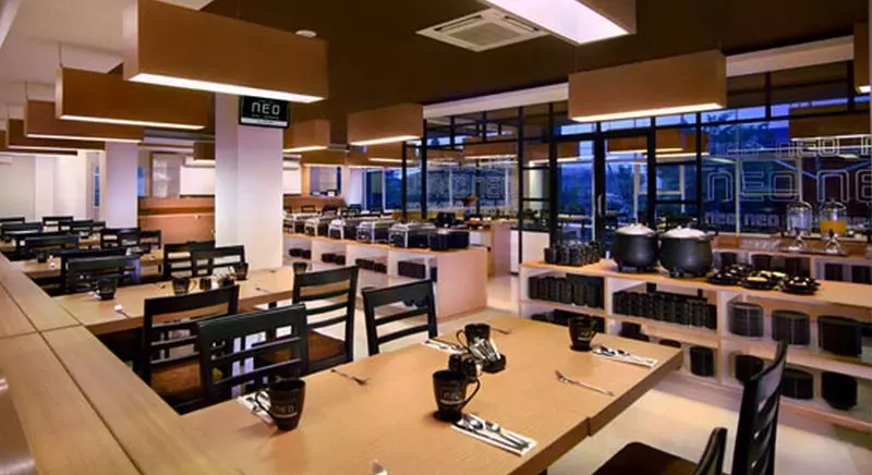 Fotos del hotel Neo Candi Simpang Lima - Semarang By Aston:  7