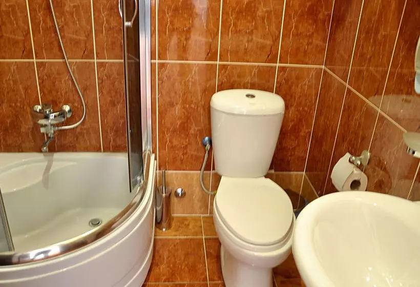 Fotos del hotel At Metro:  10