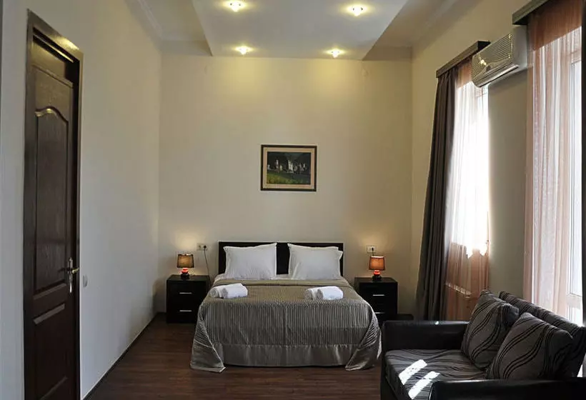 Fotos del hotel At Metro:  19