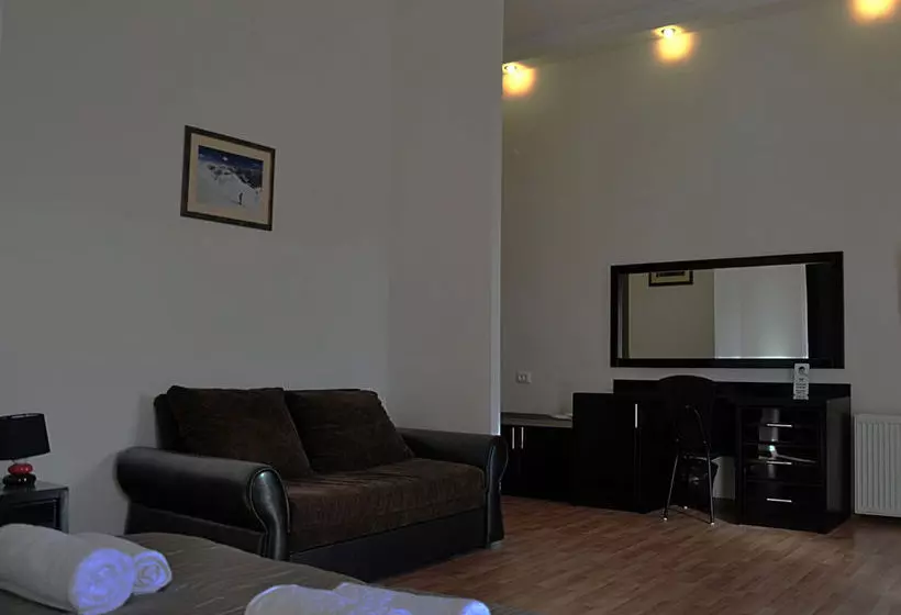 Fotos del hotel At Metro:  24