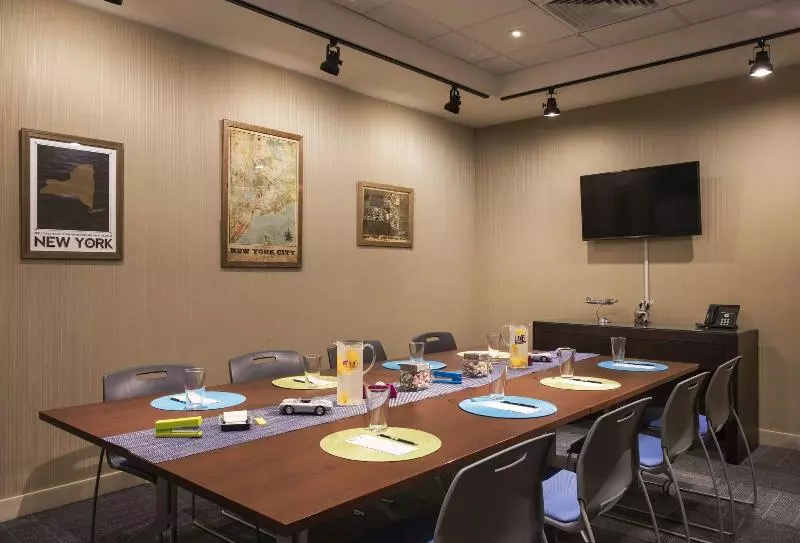 Fotos del hotel Aloft Manhattan Downtown  Financial District:  20