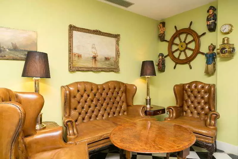 Fotos del hotel Ateneo Sevilla:  2