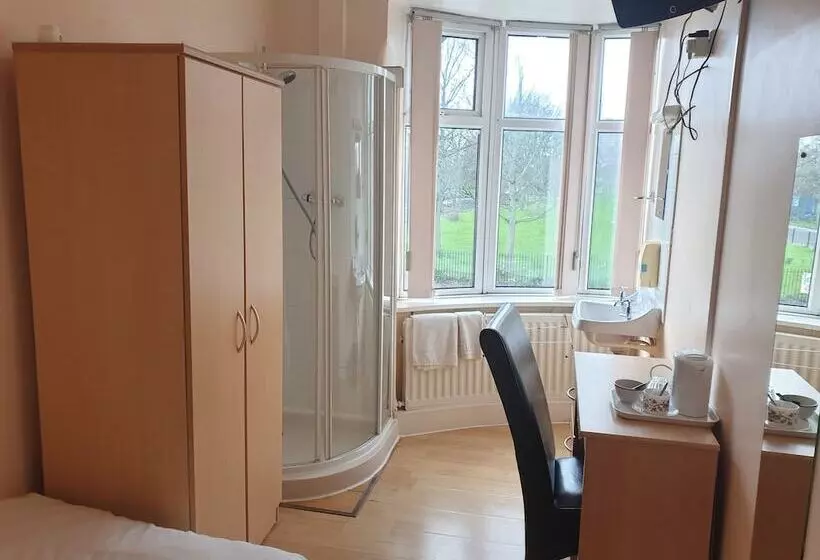 Fotos del hotel Central Guest House:  15