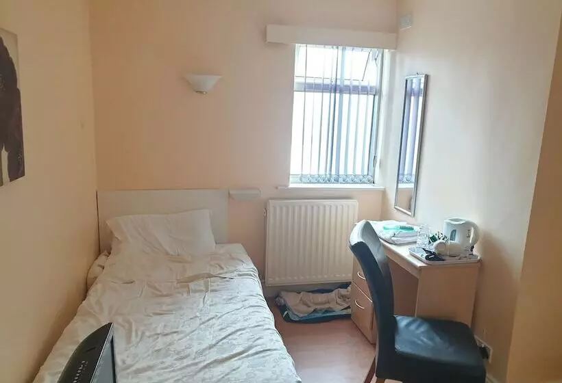 Fotos del hotel Central Guest House:  10