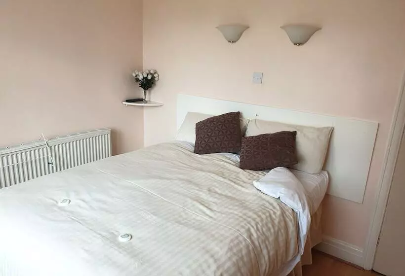 Fotos del hotel Central Guest House:  4