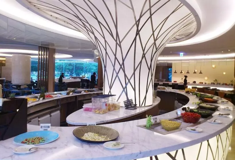 Fotos del hotel City Suites  Kaohsiung Chenai:  5