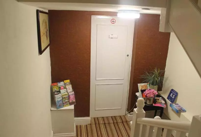 Fotos del hotel Grand Pier Guest House:  2