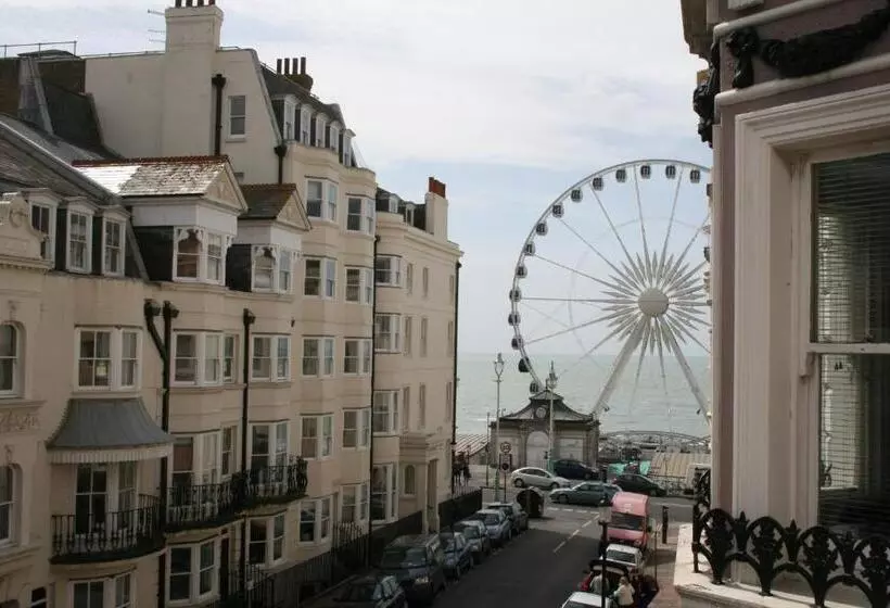 Fotos del hotel Grand Pier Guest House:  17